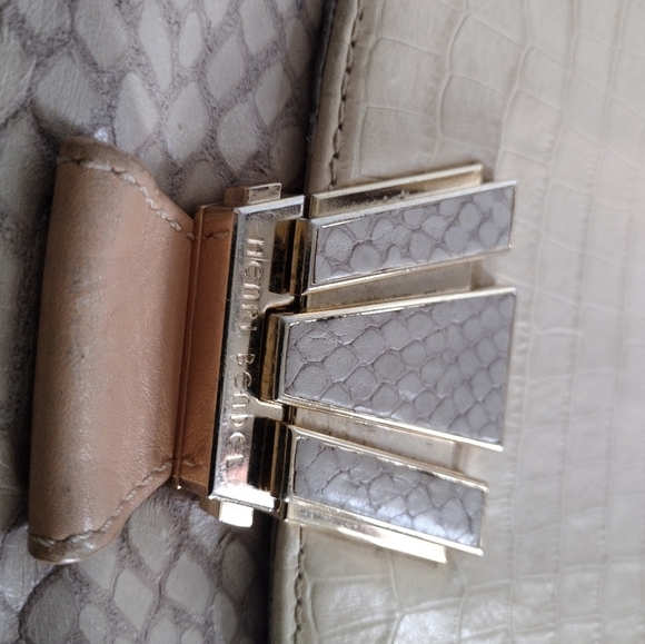 Henri Bendel Croc Embossed Leather Short Crossbody/Shoulder Purse - Picture 3 of 15